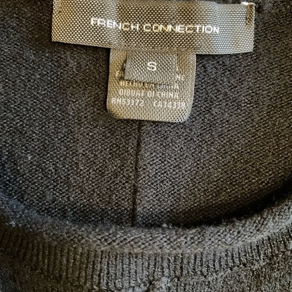S oversized French Connection pullover sweater with  side slits. - Picture 3 of 5